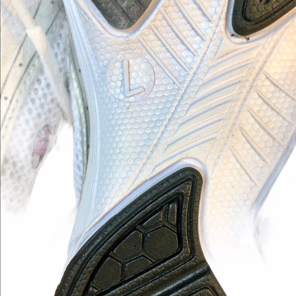 Champion Women’s Running Shoes Size 7 Athletic - Picture 5 of 8